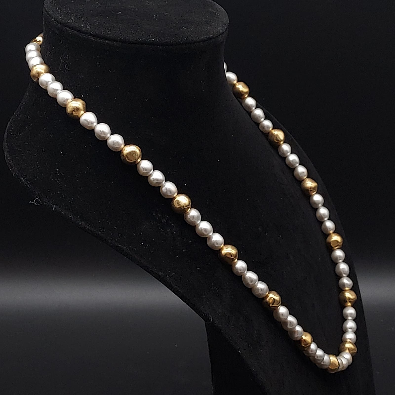 Napier Faux Pearl Gold Tone Beaded Necklace 24 Inch Vintage Costume Jewelry 16$